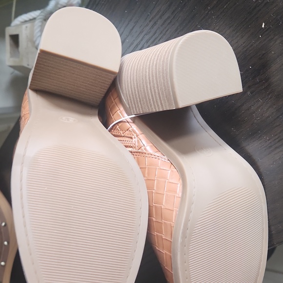 Arden Mid Shaft Boots - Universal Thread - Picture 7 of 8